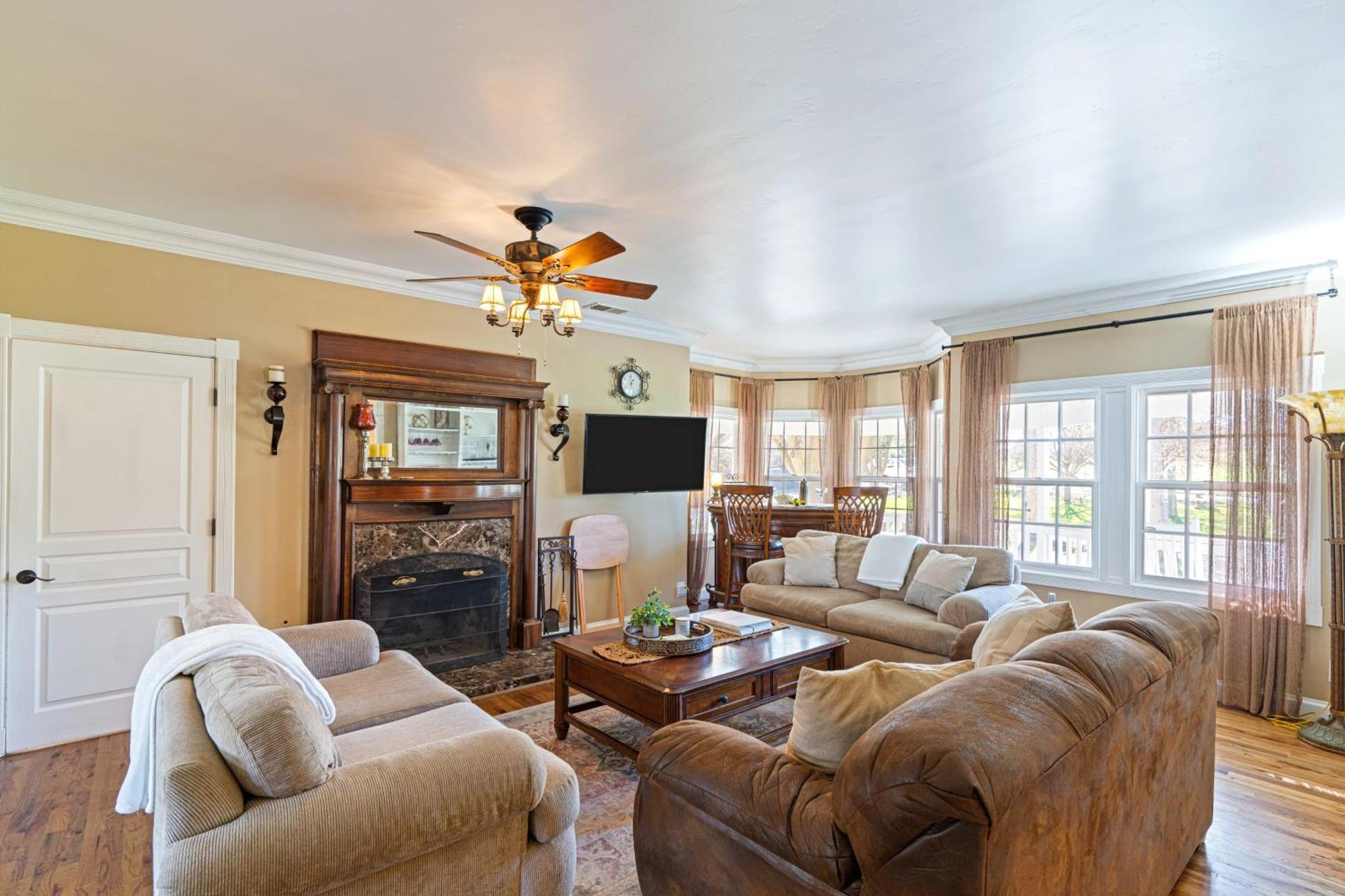 Victorian Manor In Paso Robles Wine Country Pool Hot Tub Firepit Tennis Court Sleeps 28 المظهر الخارجي الصورة
